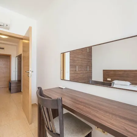 Sea View In Princess Apartment