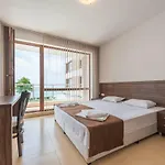 Apartment Sea View In Princess *