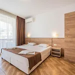 Sea View In Princess Apartment