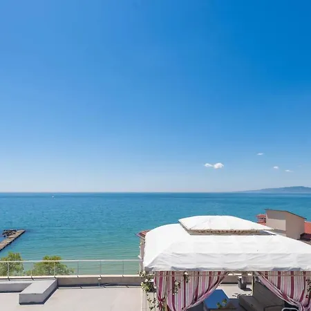 Apartment Sea View In Princess Balchik