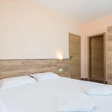 Sea View In Princess Apartment