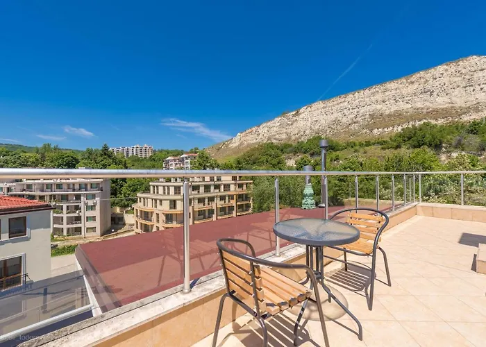 Sea View In Princess Apartment Balchik