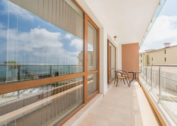 Sea View In Princess Apartment Balchik